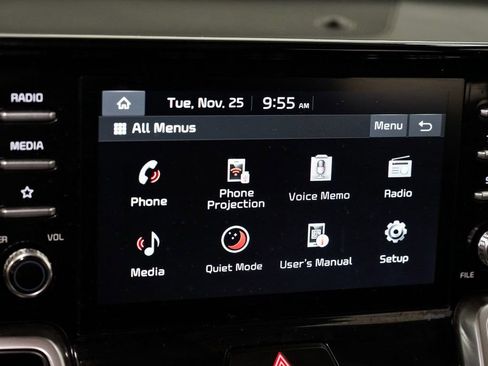 Used 2023 Kia Sorento LX image 16