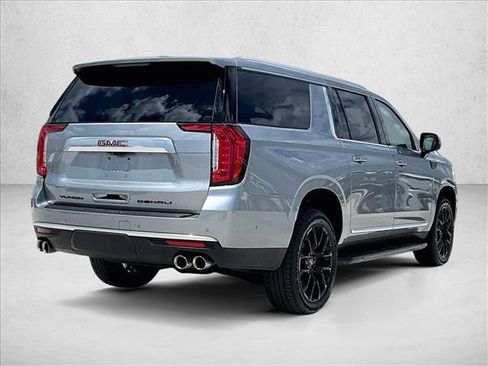 Used 2024 GMC Yukon XL Denali w/ Advanced Technology Package RWD image 2