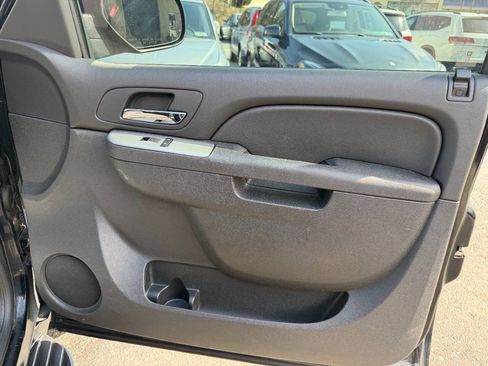 Used 2010 Chevrolet Suburban 2500 LS w/ Skid Plate Package image 41