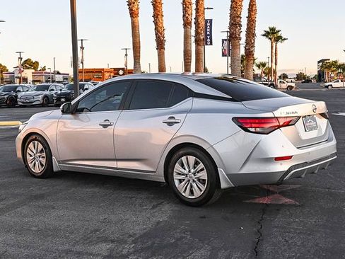 Used 2020 Nissan Sentra S image 6
