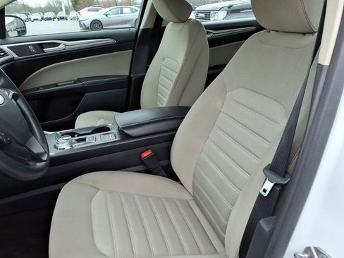 Used 2019 Ford Fusion S image 13