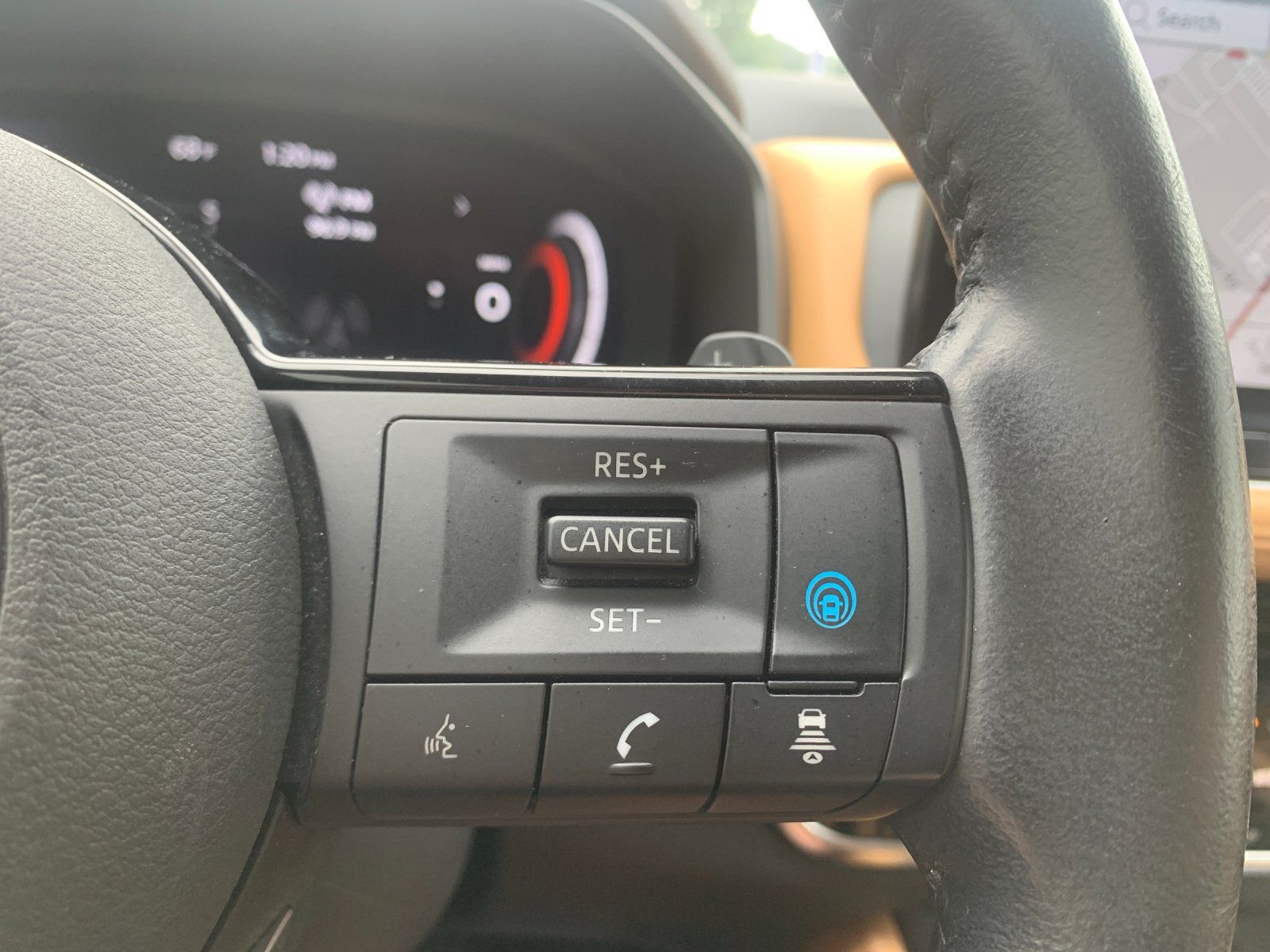 Used 2023 Nissan Rogue Platinum w/ Platinum Premium Package AWD/4WD image 30