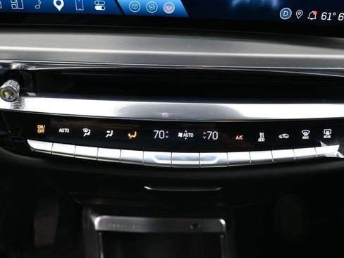 Used 2024 Cadillac Lyriq Luxury AWD/4WD image 29