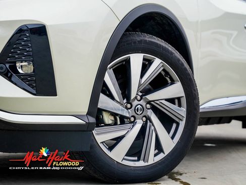 Used 2021 Nissan Murano SL w/ SL Moonroof Package image 2