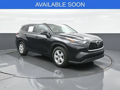 Used 2023 Toyota Highlander L