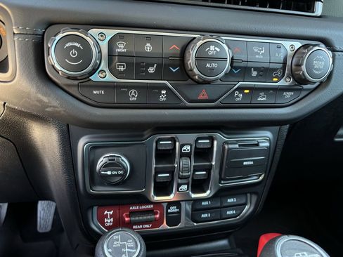 New 2026 Jeep Gladiator Mojave AWD/4WD image 16