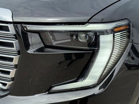 New 2026 GMC Acadia Denali w/ Super Cruise Package image 15