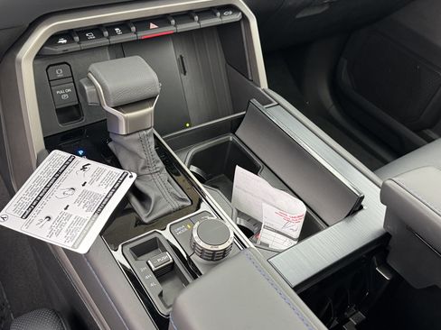 New 2026 Toyota Tundra Platinum AWD/4WD image 19
