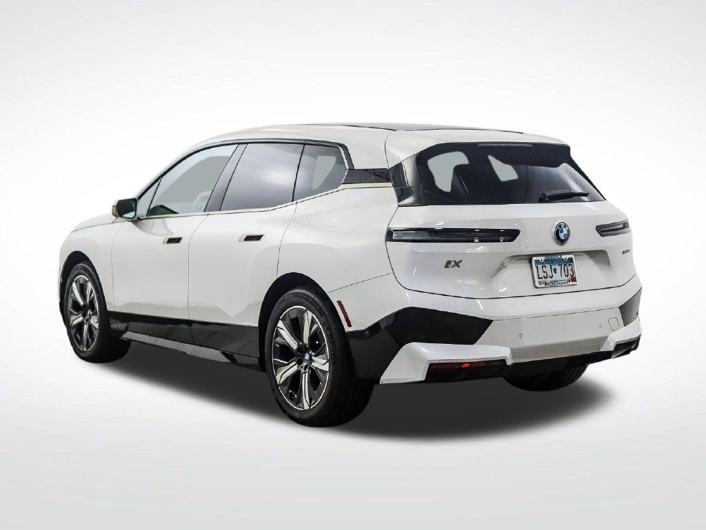 Certified 2024 BMW iX xDrive50 w/ Premium Package AWD/4WD image 3
