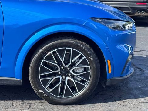 Used 2025 Ford Mustang Mach-E Premium AWD/4WD image 48