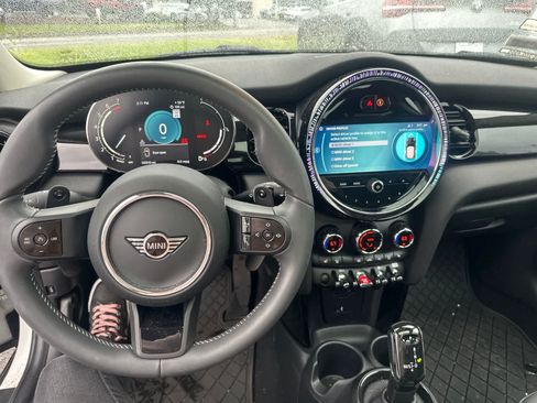 Used 2024 MINI Cooper S FWD image 13