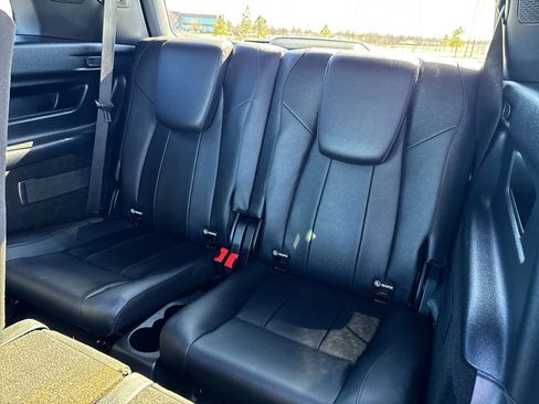 Used 2021 Mercedes-Benz GLB 250 GLB 250 w/ Premium Package image 22