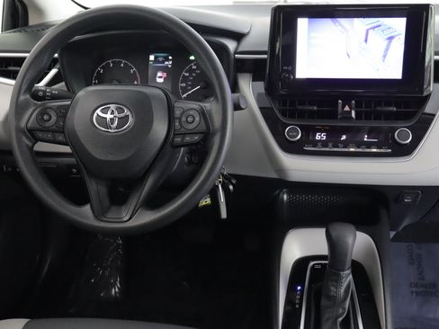 Used 2024 Toyota Corolla LE AWD/4WD image 2
