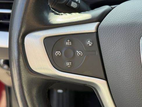 Used 2020 GMC Terrain SLE w/ Driver Convenience Package image 16