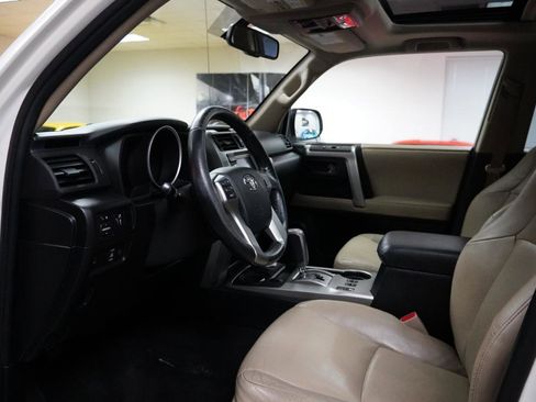Used 2010 Toyota 4Runner Limited AWD/4WD image 14