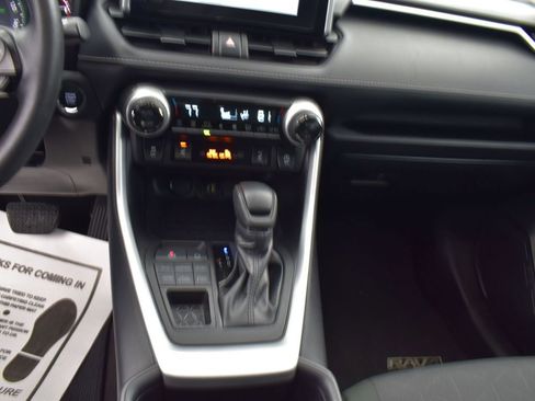 Used 2025 Toyota RAV4 XLE w/ Convenience Package image 20