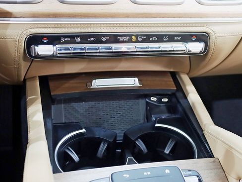 Used 2024 Mercedes-Benz GLE 350 4MATIC image 27