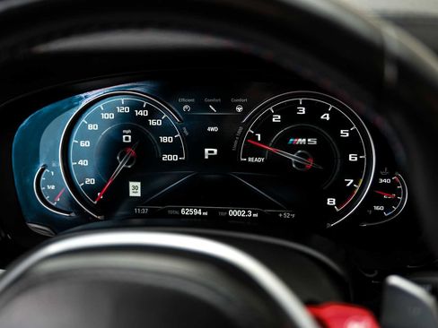 Used 2018 BMW M5 image 20
