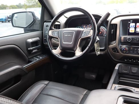 Used 2018 GMC Sierra 1500 Denali AWD/4WD image 15