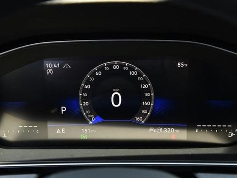 New 2026 Volkswagen Jetta SE FWD image 12