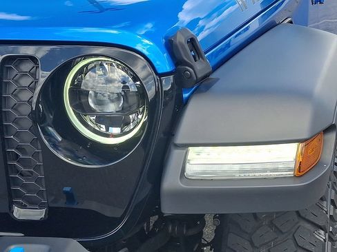 Used 2023 Jeep Wrangler Unlimited w/ Cold Weather Group AWD/4WD image 9
