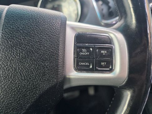 Used 2017 Dodge Grand Caravan GT FWD image 19