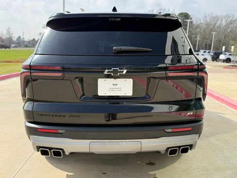 Used 2025 Chevrolet Traverse Z71 w/ Enhanced Driving Package image 4