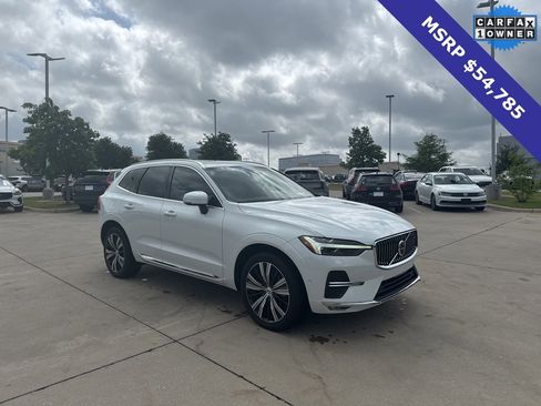 Certified 2023 Volvo XC60 B5 Plus w/ Protection Package Premier image 3