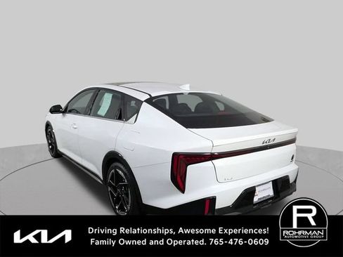 Used 2025 Kia K4 GT-Line w/ GT-Line Premium Package FWD image 9