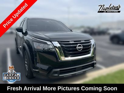 Used 2025 Nissan Pathfinder SV