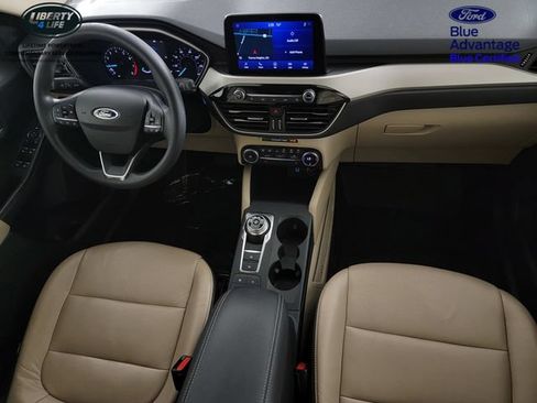 Certified 2020 Ford Escape SE FWD image 35