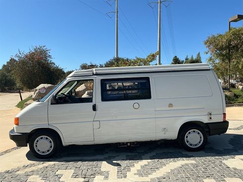 Used 1995 Volkswagen Eurovan Camper FWD image 4