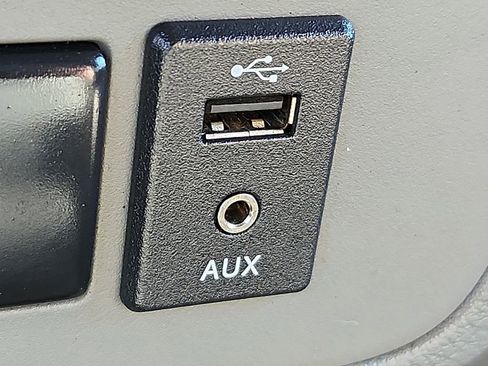 Used 2020 Nissan NV 3500 SV w/ Navigation Package image 26