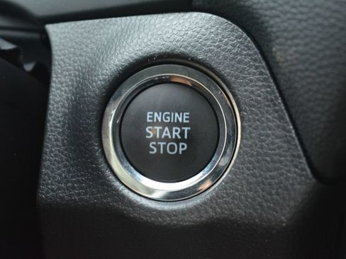 Used 2025 Toyota RAV4 XLE FWD image 14