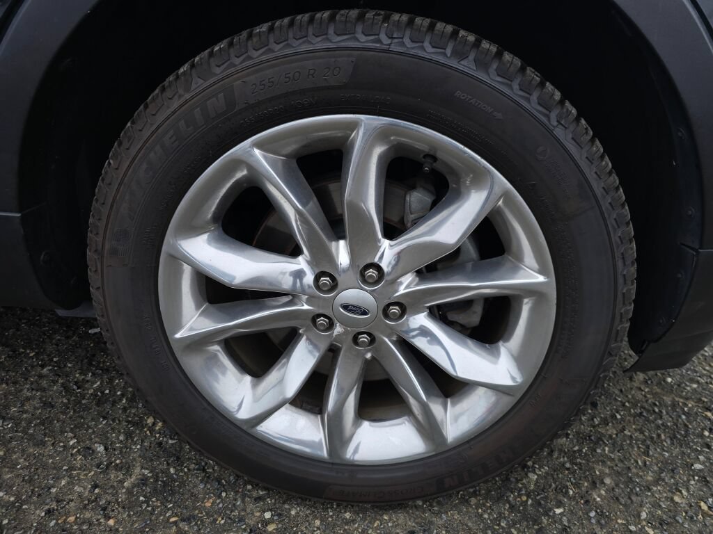 Used 2015 Ford Explorer Limited w/ Equipment Group 301A AWD/4WD image 9