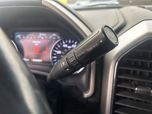 Used 2019 Ford F250 Lariat w/ Lariat Ultimate Package image 15