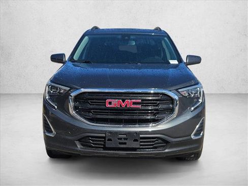 Used 2021 GMC Terrain SLE w/ Driver Convenience Package image 2