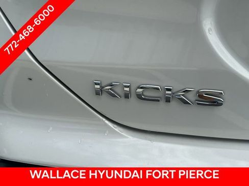 Used 2021 Nissan Kicks SV FWD image 8