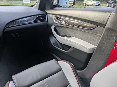 Certified 2025 Cadillac CT5 V Blackwing w/ Carbon Fiber 1 Package RWD image 15