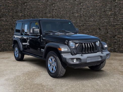 Used 2021 Jeep Wrangler Unlimited Sport AWD/4WD image 2