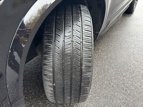 Used 2022 Volvo XC90 T5 Momentum w/ Climate Package image 37