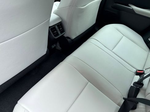 Certified 2025 Lexus UX 300h FWD w/ Accessory Package (Z2) image 25
