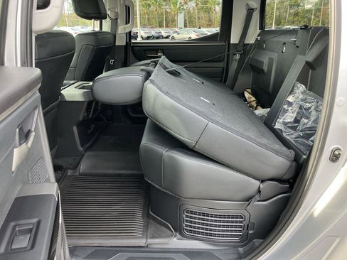 Used 2024 Toyota Tundra Limited image 24