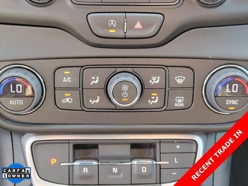 Used 2023 GMC Terrain SLT w/ LPO, Floor Liner Package AWD/4WD image 31