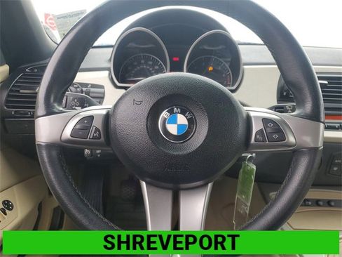 Used 2005 BMW Z4 2.5i image 14