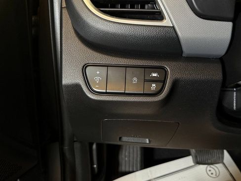 Used 2023 Kia Seltos LX image 13