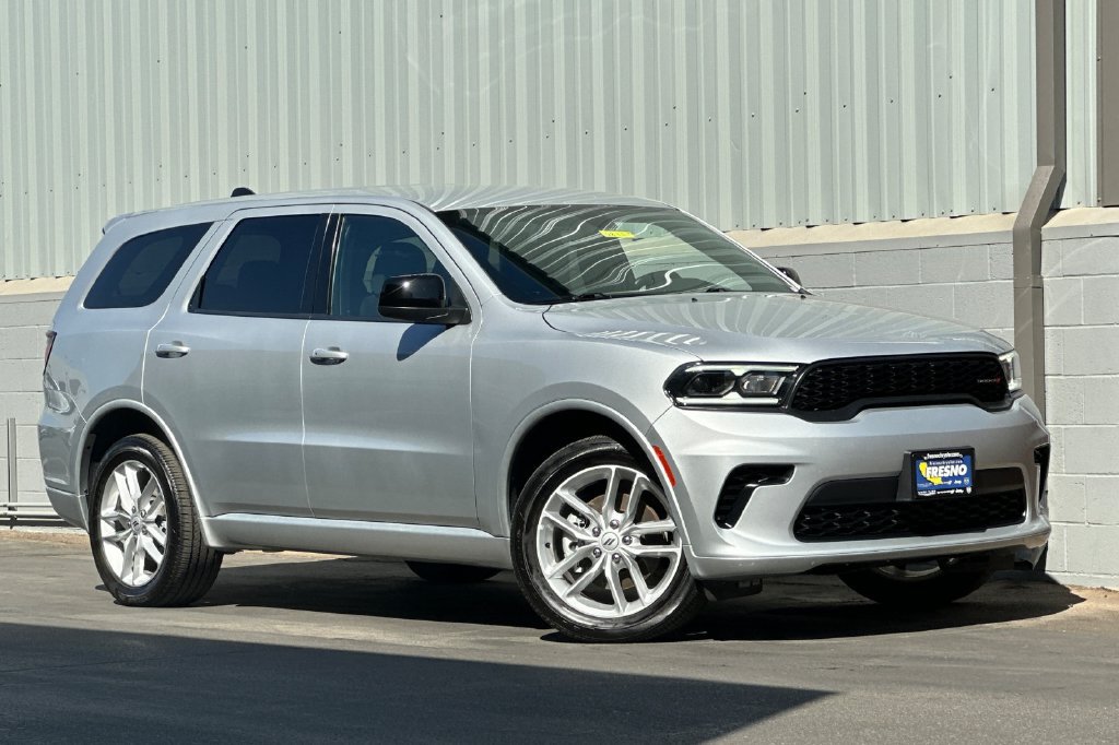 Used 2025 Dodge Durango GT AWD/4WD image 2