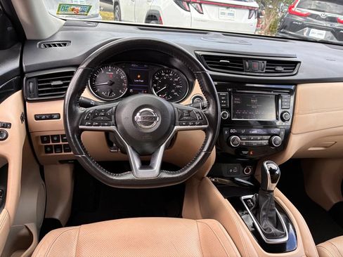 Used 2018 Nissan Rogue SL w/ Premium Package AWD/4WD image 26