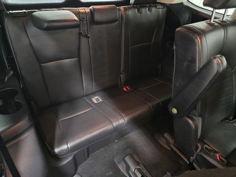 Used 2021 Toyota Highlander XLE image 20