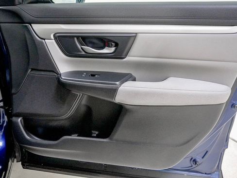 Used 2020 Honda CR-V LX image 30